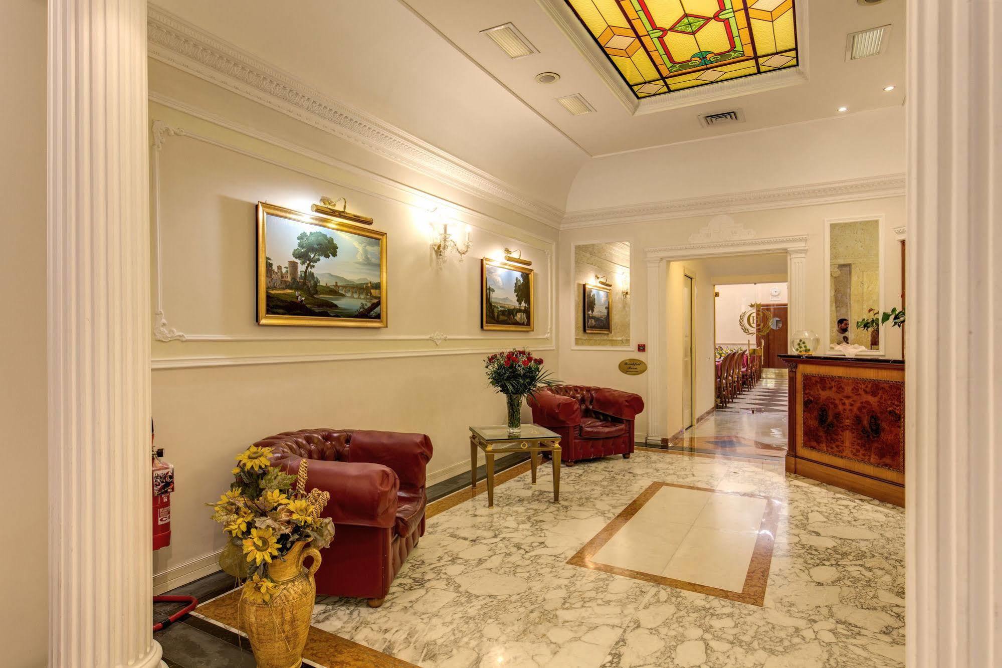 Hotel Contilia 3*