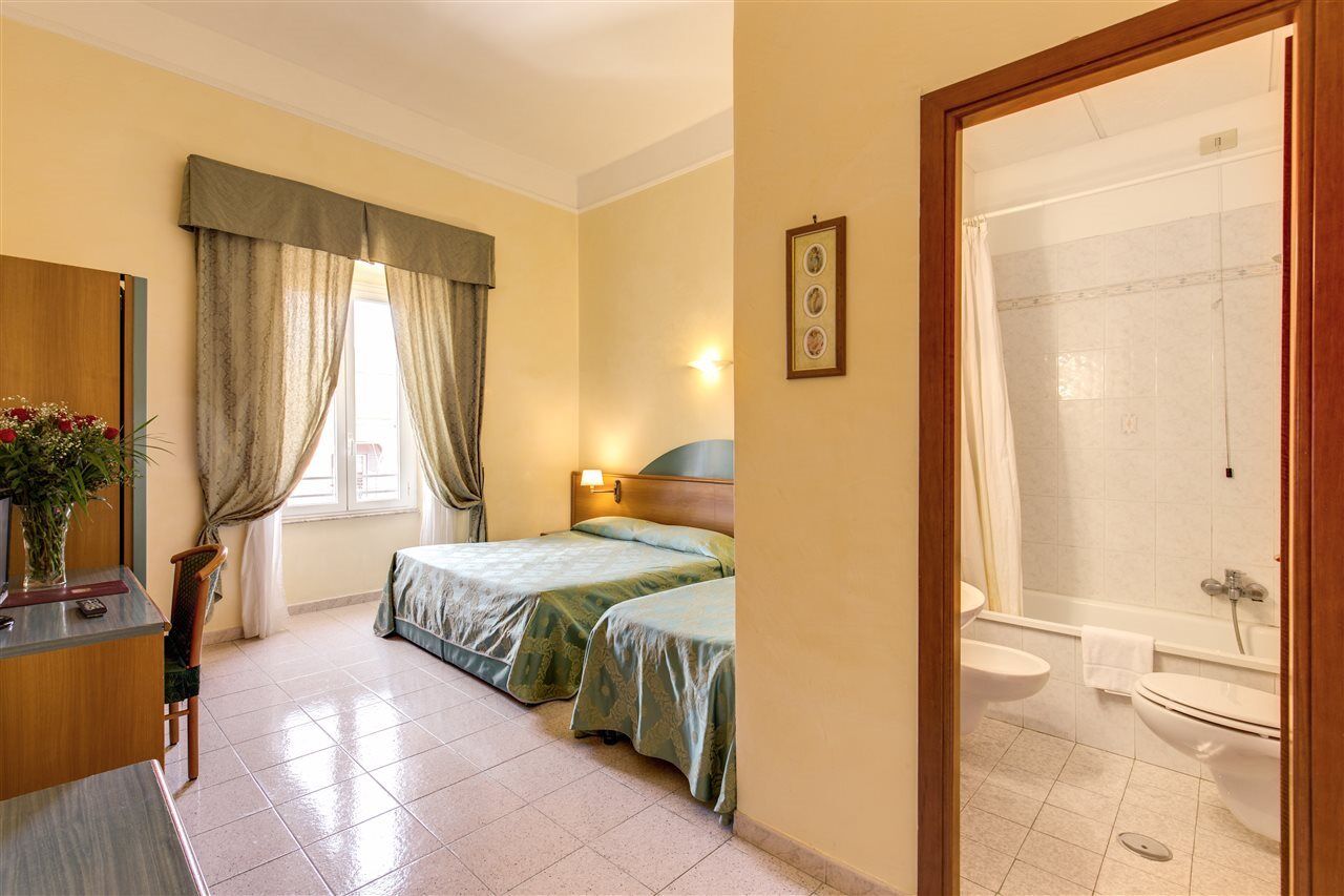 Hotel Contilia 3*